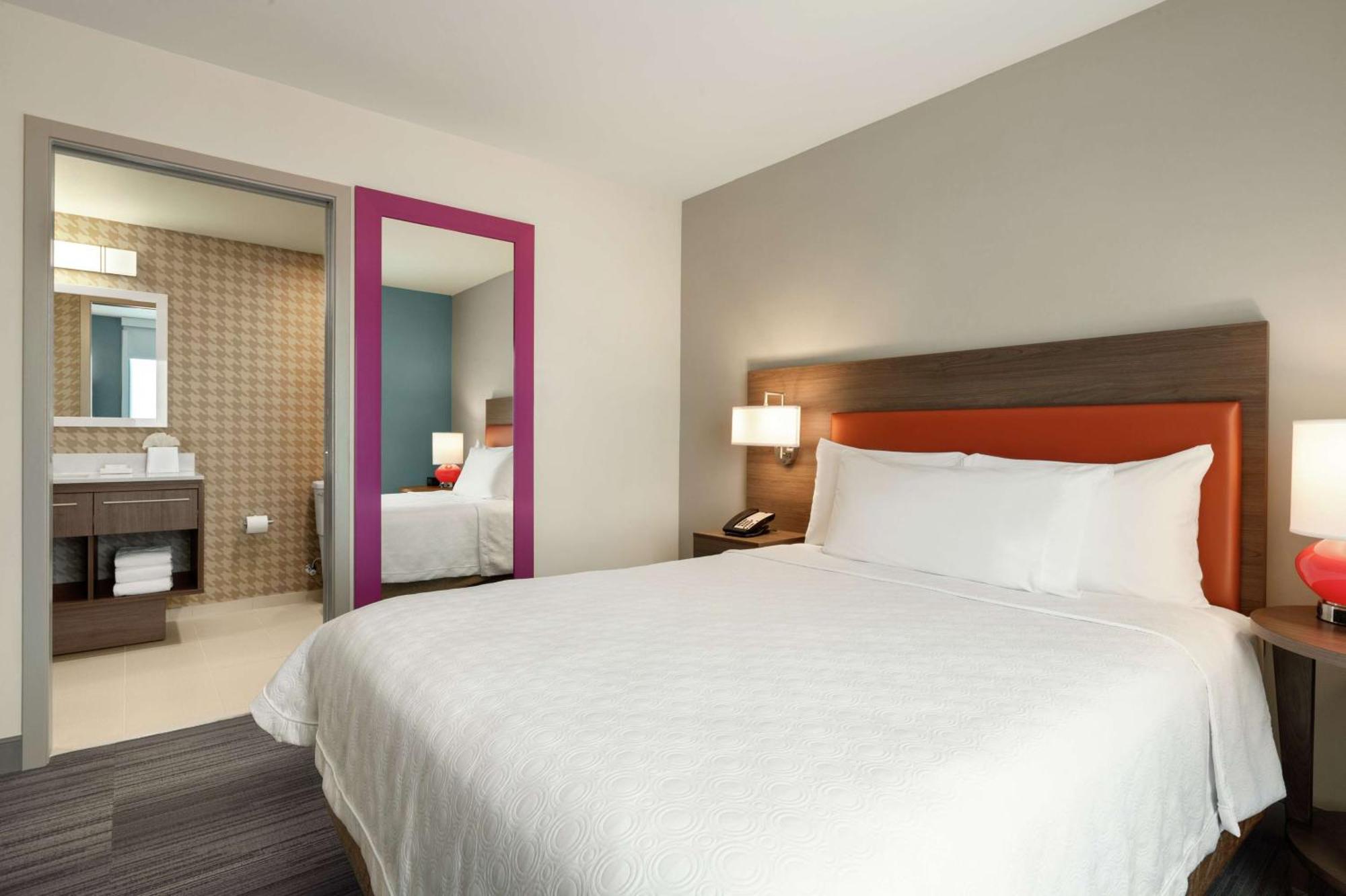 Home2 By Hilton Sarasota Bradenton Airport Hotel 3*