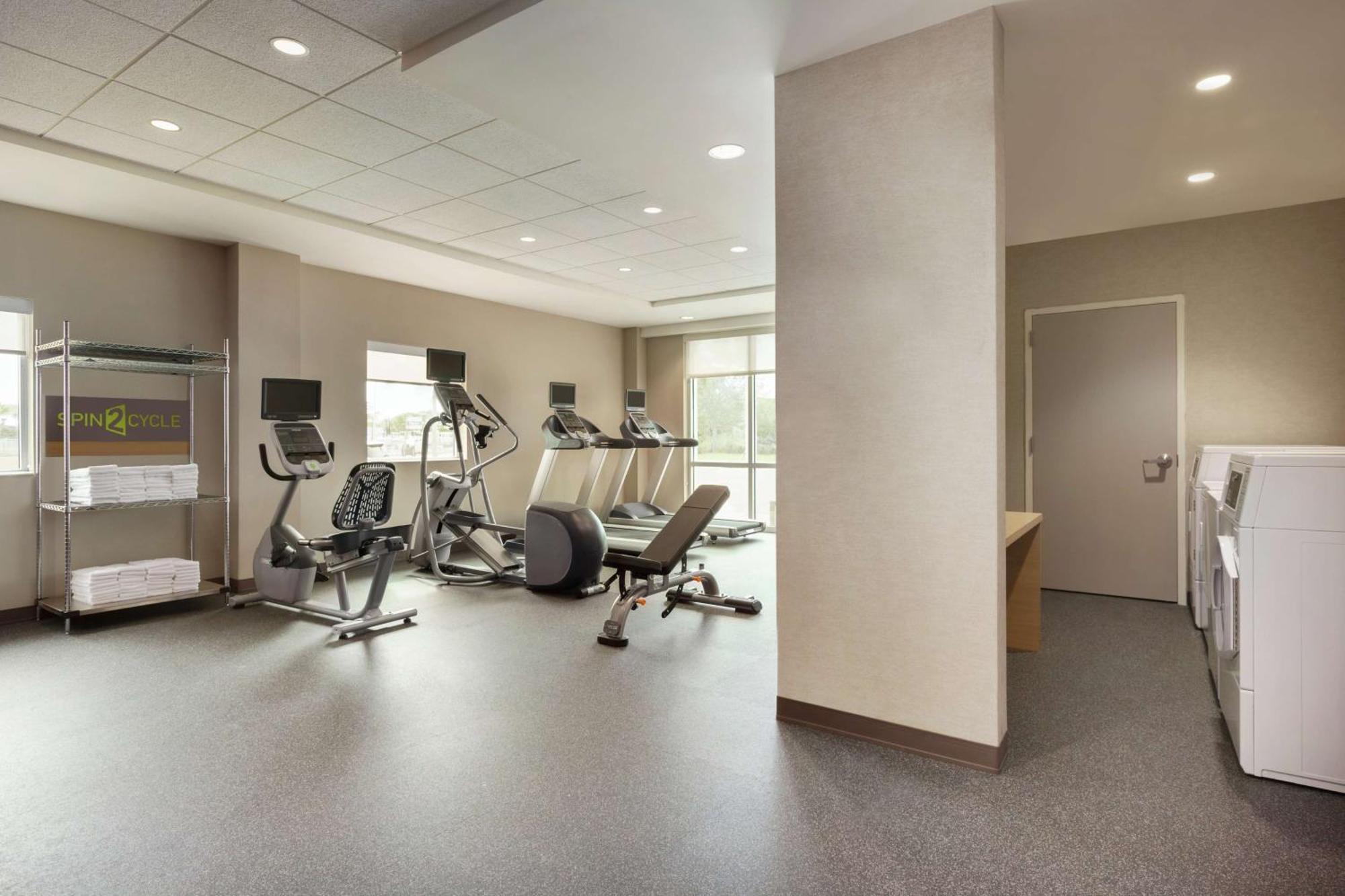 Home2 By Hilton Sarasota Bradenton Airport 3*